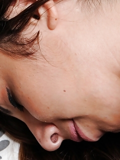 Luna Brunettes Hairy Pussy Thumbs