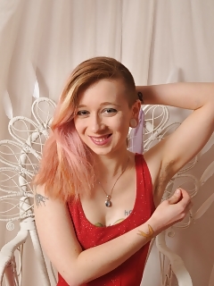 Tracy Russian Hairy Pussy