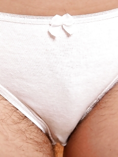 Milla Pregnant Hairy Pussy