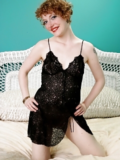 Eliza Japanese Mature Over 30 Hairy Pussy Thumbs