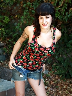 Stacey Hairy Pussy Relative