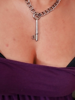 Sonya Hairy Armenian Pussy