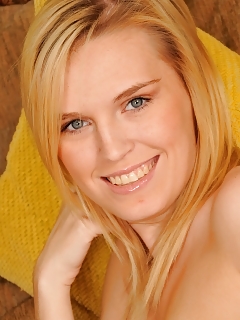 Amanda Hairy German Teen Cunt