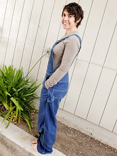 Renee Real Hairy Redhead Pussy