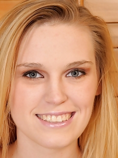 Amanda Free Hairy Pussy Pictures