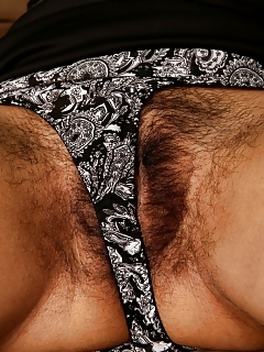 Piper Cum On Her Hairy Pussy