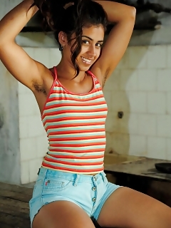Ambar Hairy Babes